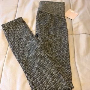 NWT Textured fleece lined leggings
